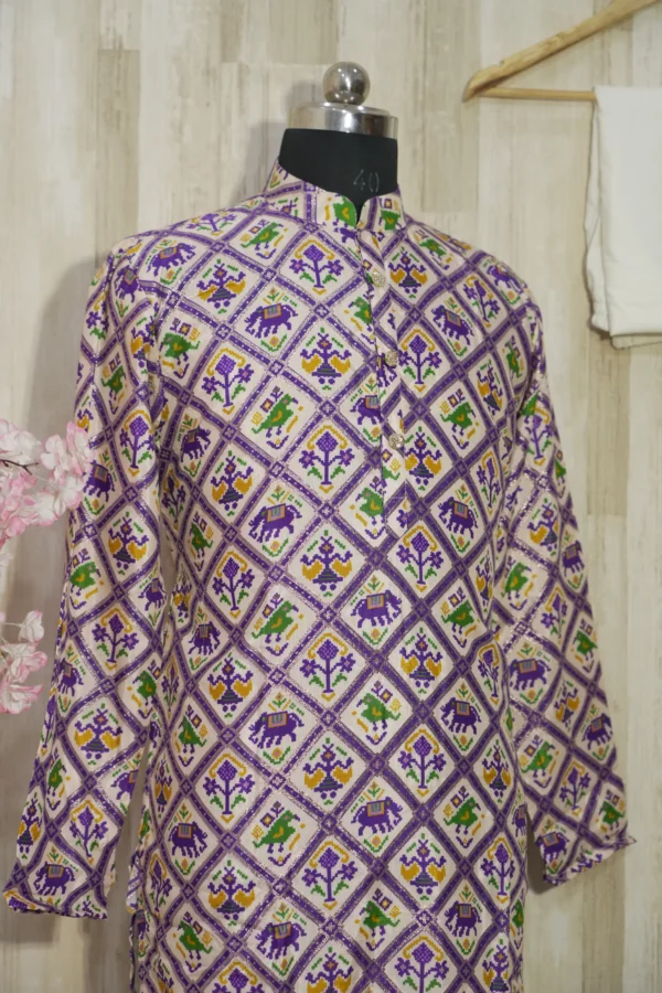 Elegant Multicolor Patola Print Silk Blend Kurta