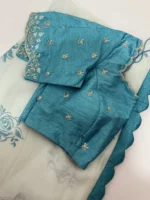 Pure georgette saree having pretty scalap border paired with maggam work blouse