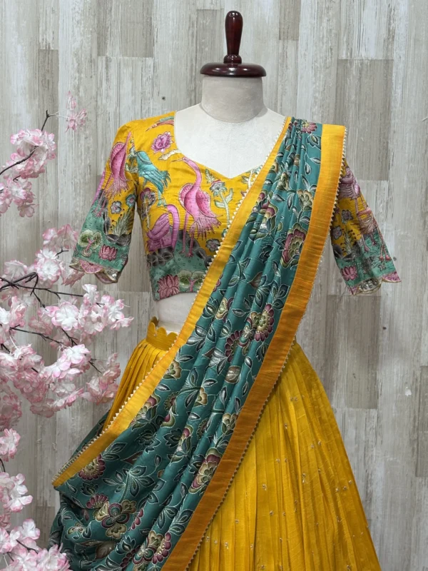 Kalamkari lehenga & blouse paired with beautiful kalamkari dupatta