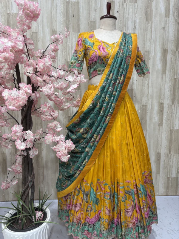 Kalamkari lehenga & blouse paired with beautiful kalamkari dupatta