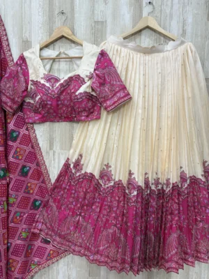 Kalamkari lehenga paired up with most trending patola dupatta