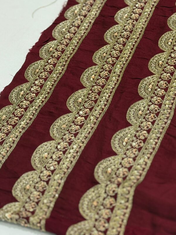 Heavy maggam work border