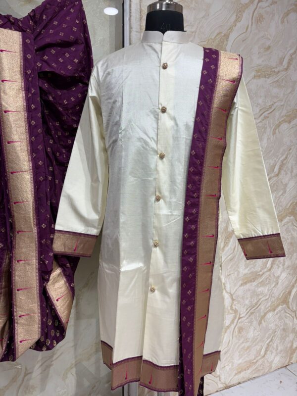 Semi pattu men's kurta paired with muniya kanduva & dhoti