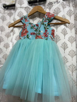Beautiful frocks for kid’s for the age 6 months to 1 year