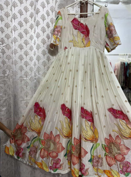 4BDCEFB1-8E18-42FB-A1DA-D5EB79E726B7