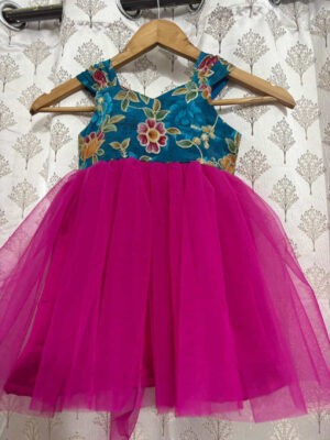 Beautiful frocks for kids for the age 6 months to 1 year