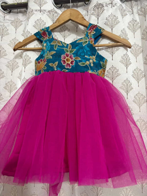 Beautiful frocks for kids for the age 6 months to 1 year