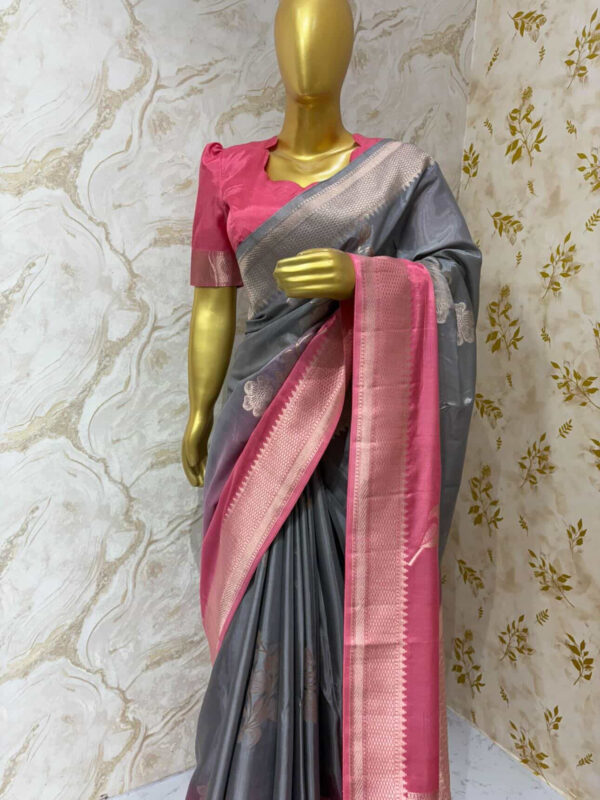 Pure crepe dual shade saree with beautiful pattern blouse