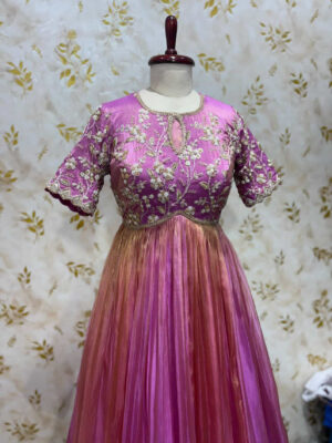 ED1AA0B9-900D-479D-9310-BBD8D902F10D