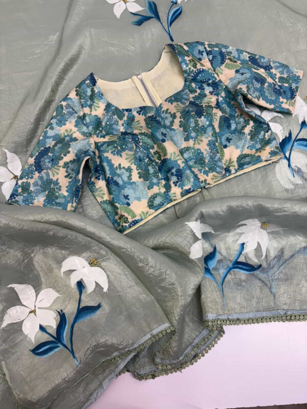 Beautiful saree with blouse for sale