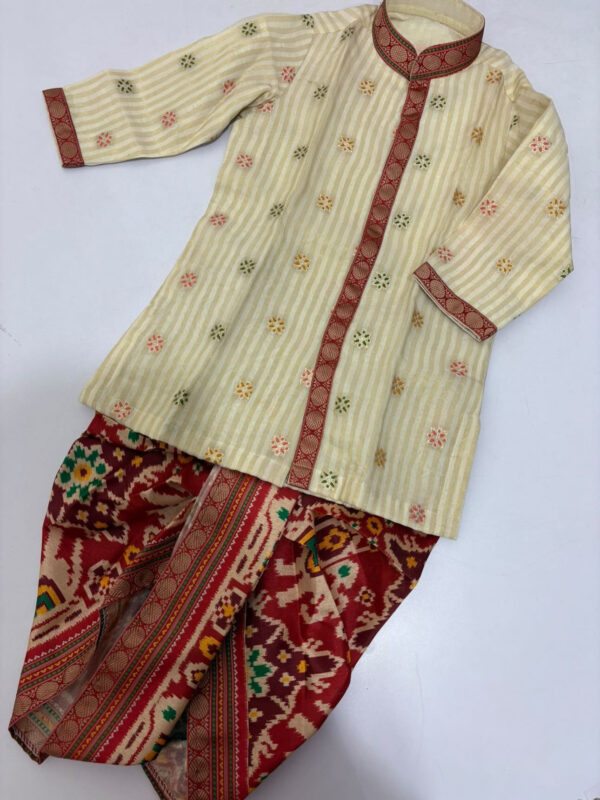 Men’s kurta with patola dhoti