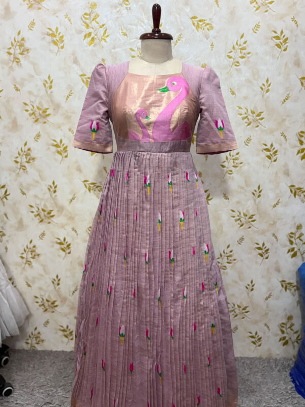 Lenin Jamdhani long gown